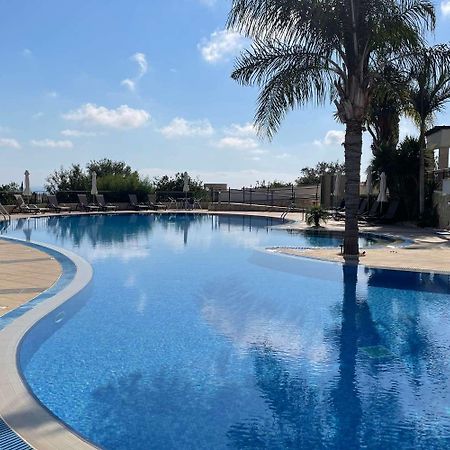 Eleona'S Royal Gardens By Yiota - Luxury 2 Bed Apartment In Exclusive Complex Péjia Kültér fotó