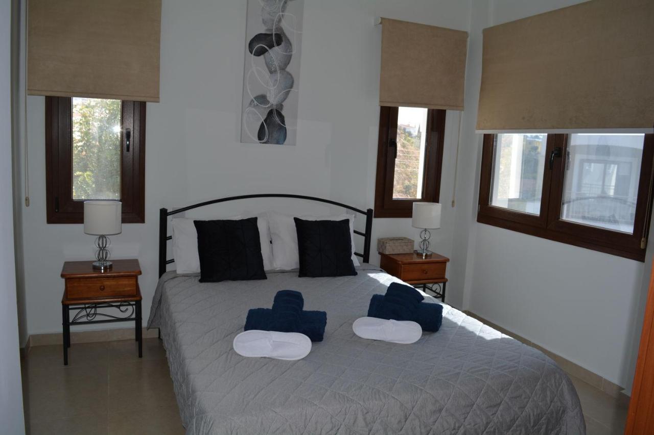 Eleona'S Royal Gardens By Yiota - Luxury 2 Bed Apartment In Exclusive Complex Péjia Kültér fotó